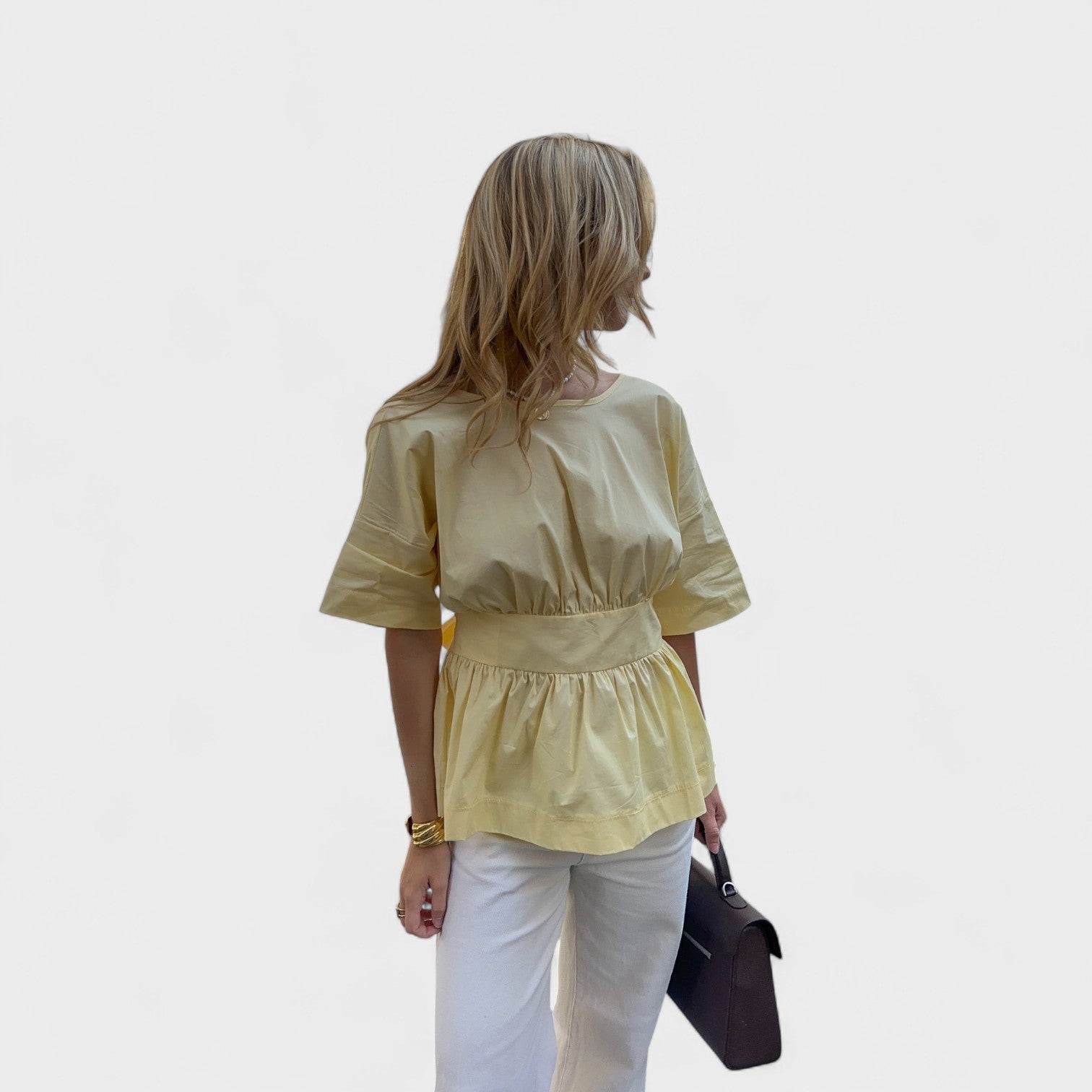 Margareta – Elegantna Bluza z Ovratnikom