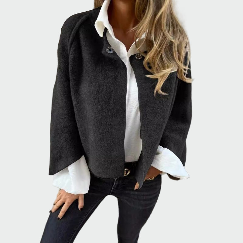 Mojca - Elegantna kapa z odprtimi rokavi
