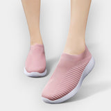 Udobni Slip-On Čevlji za Enostavno Obuvanje