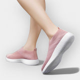 Udobni Slip-On Čevlji za Enostavno Obuvanje