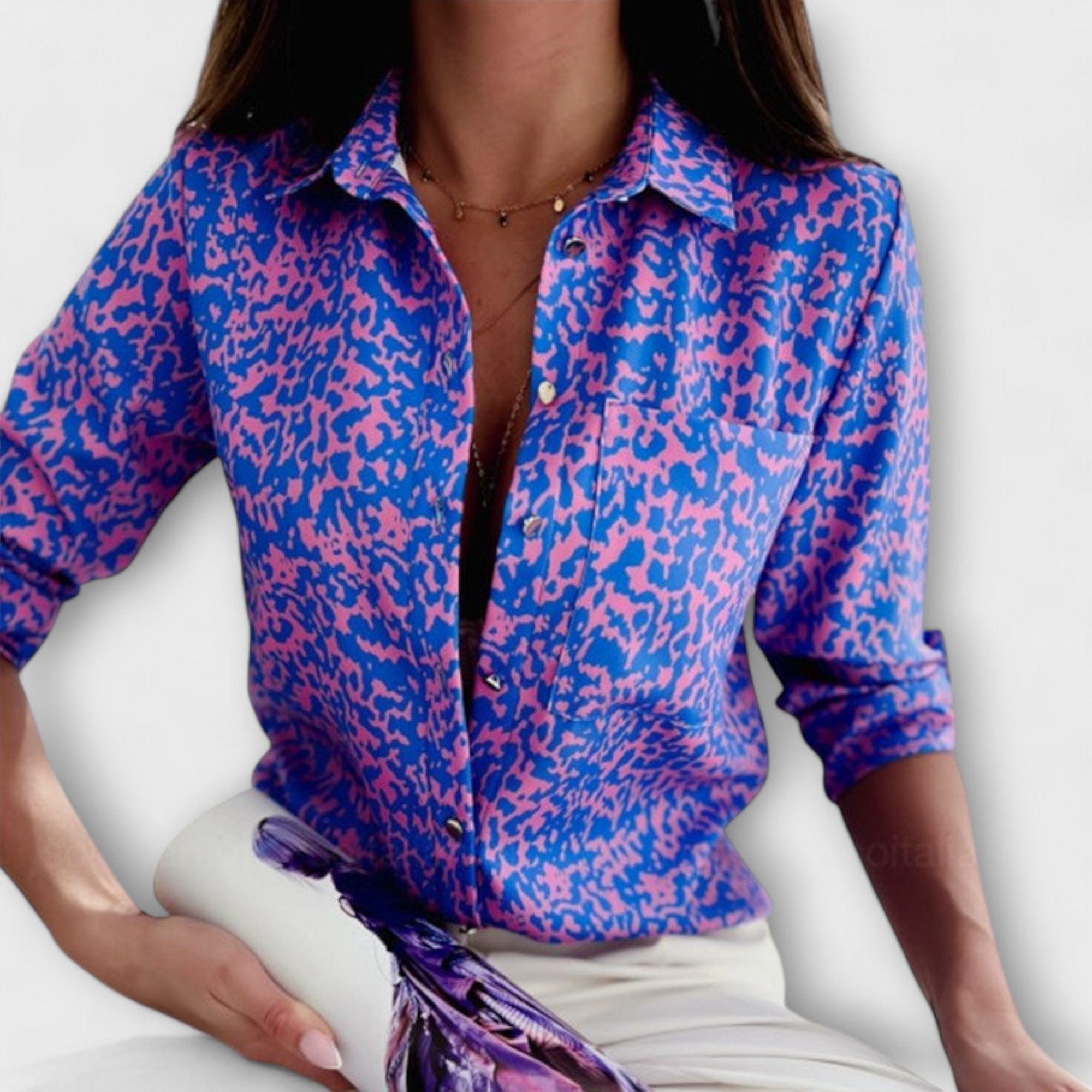 Ljubomira – Elegantna Geometrijska Bluza